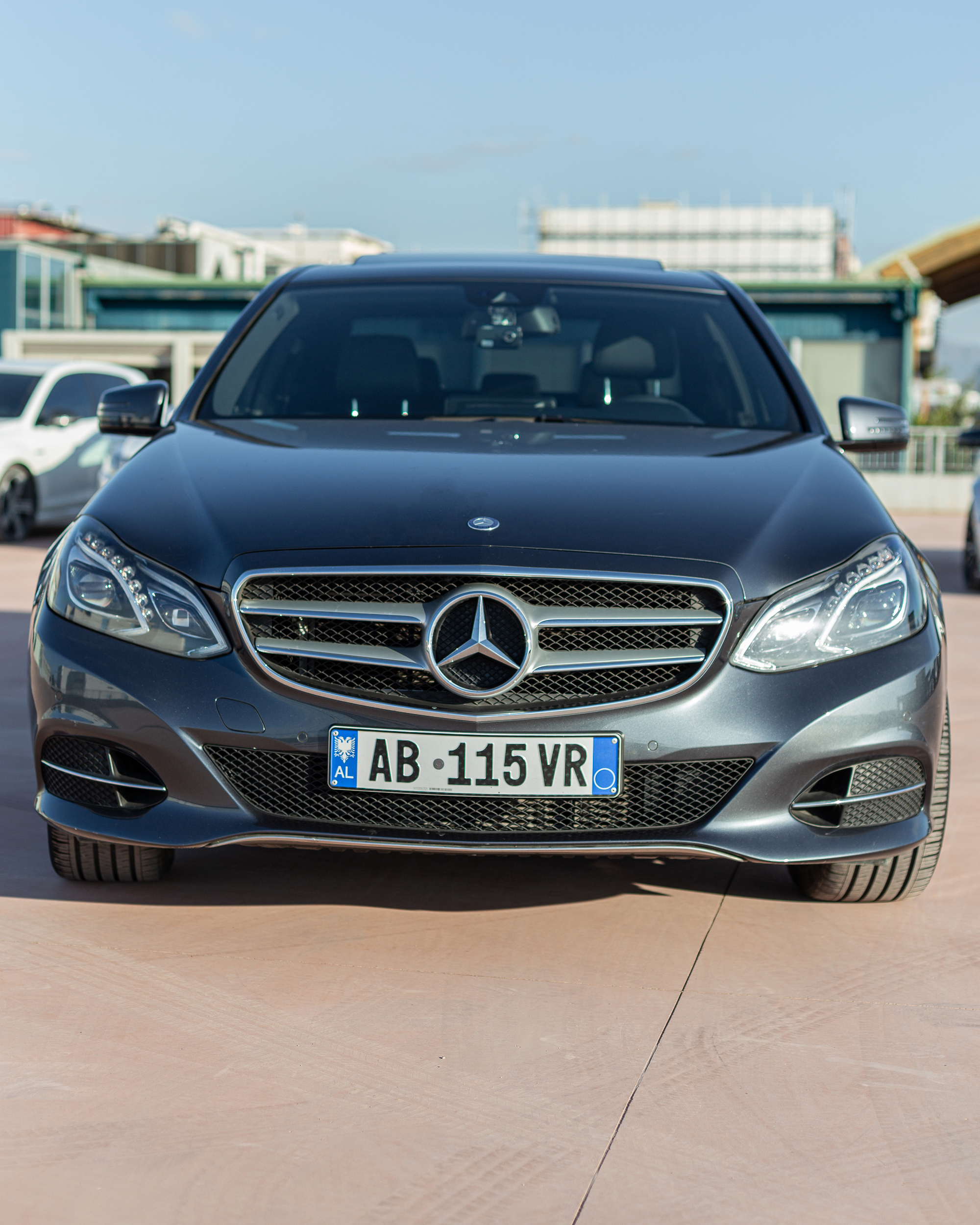 MERCEDES BENZ E Class 220